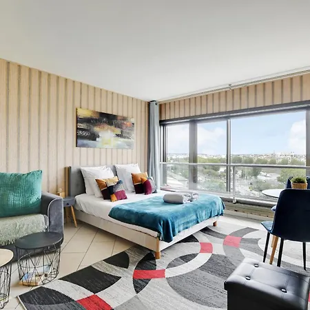 Apartment Superbe Vue Sur La Seine Proche De La Tour Eiffel